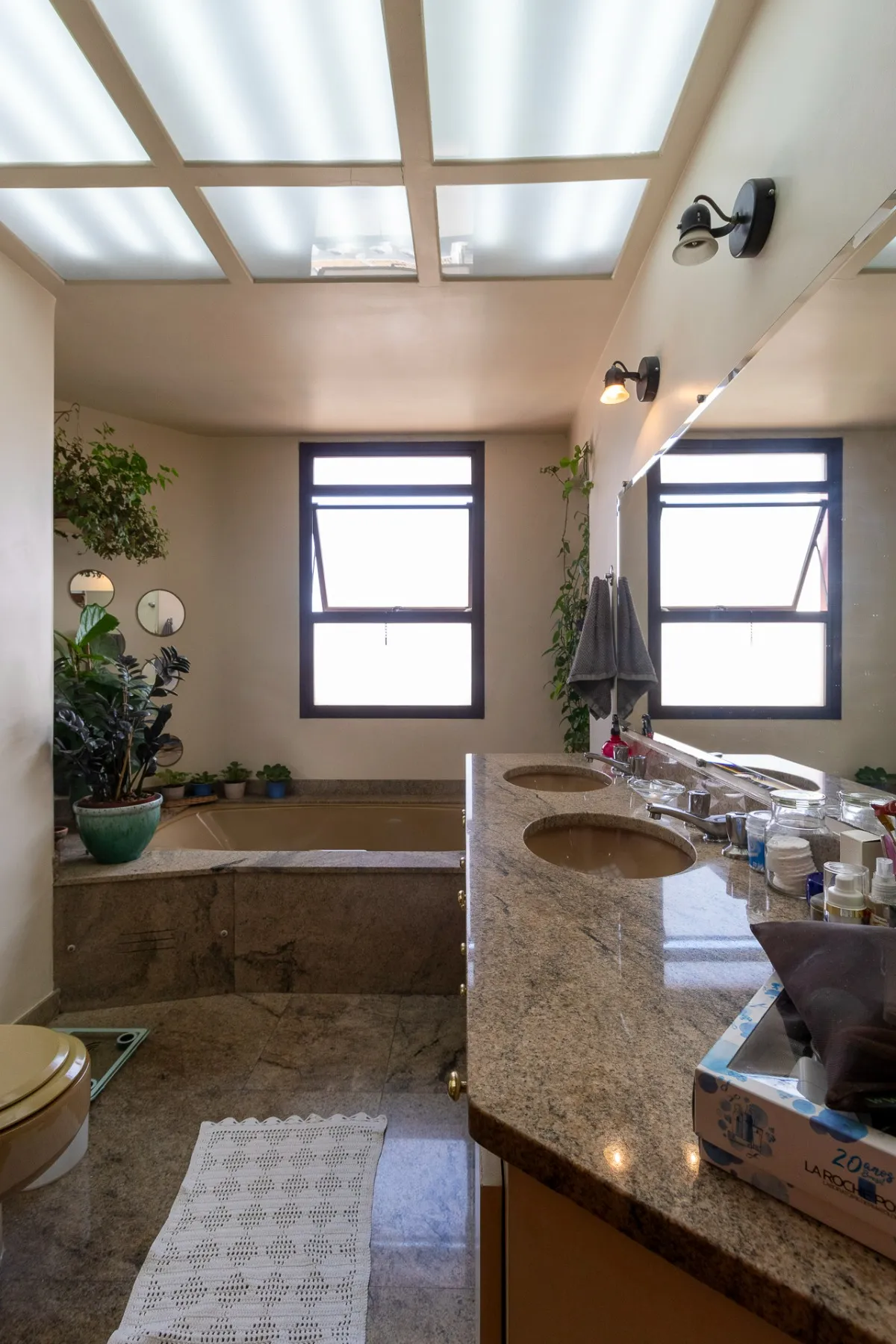 Imagem Apartamento para venda em Vila Gilda com 4 quartos, sendo 3 suítes, 196m2