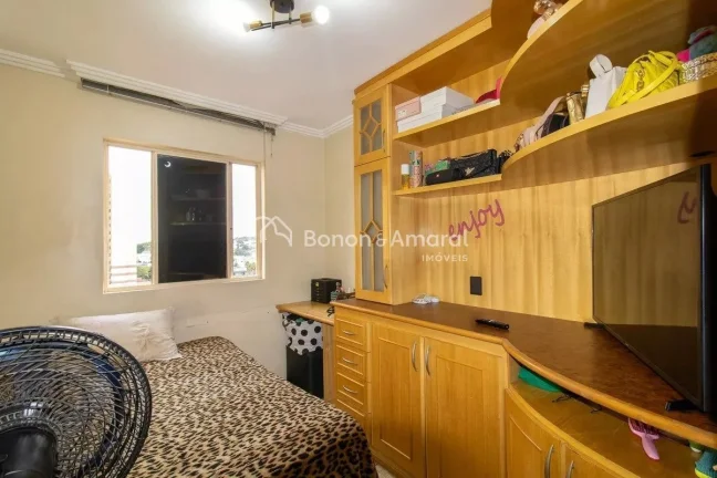 Imagem Localizado no charmoso bairro de Mansões Santo Antônio, este espaçoso apartamento de 80 metros qu...