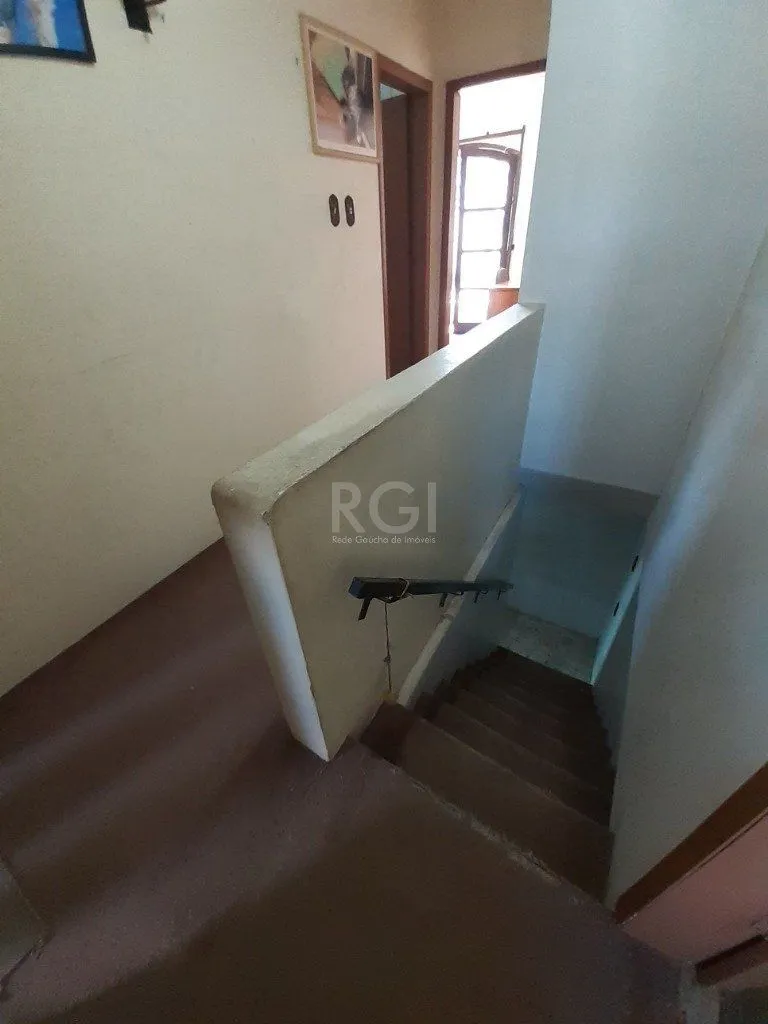 Imagem Casa para Venda - 185m², 4 dormitórios, sendo 1 suites, 2 vagas - Jardim Sabará