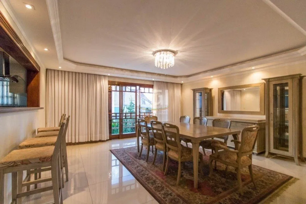 Imagem Sobrado para Venda - 499.98m², 4 dormitórios, sendo 3 suites, 4 vagas - Jardim Ipiranga