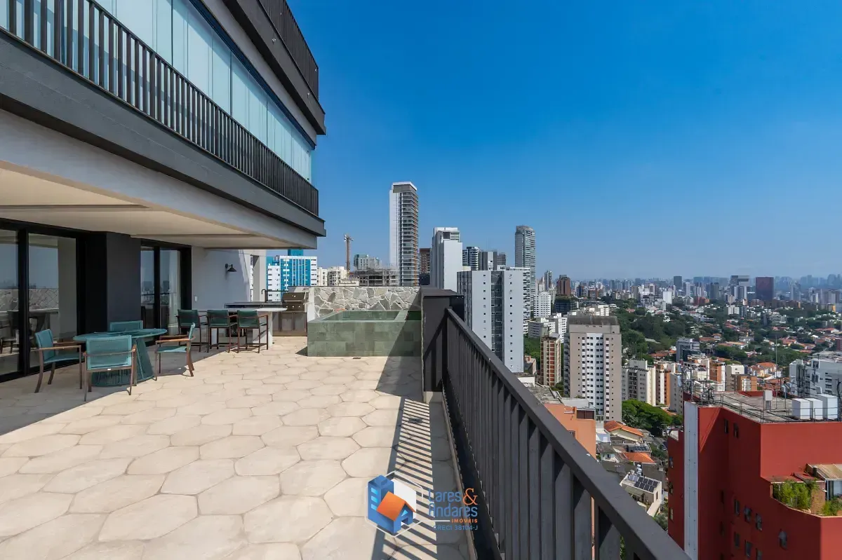 Imagem Cobertura para venda em Vila Madalena com 3 quartos, sendo 3 suítes, 381m²