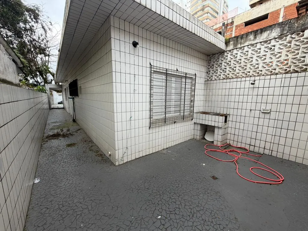 Imagem Térrea Charmosa e Mobiliada na Praia Grande - Excelente Localização