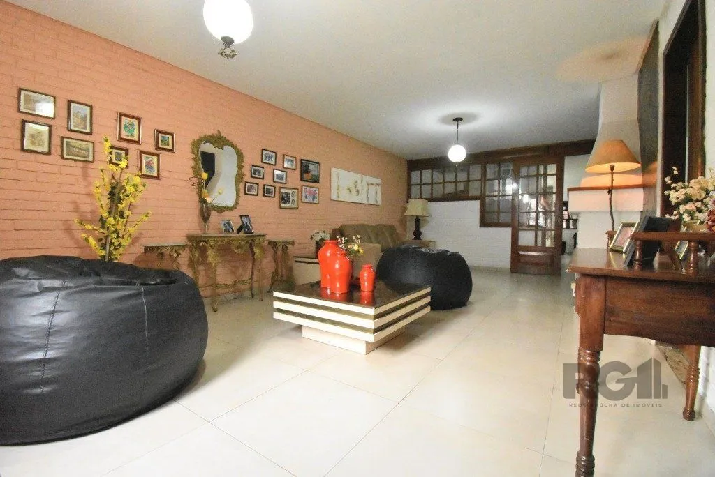Imagem CASA - 5 dorms. - 3 vagas - 290 m² - MENINO DEUS