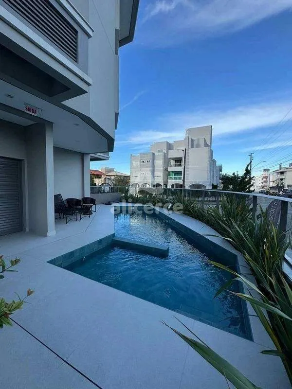 Imagem Apartamento DUPLEX 2 dormitórios com suíte, sacada com churrasqueira, próximo ao mar, em Ingleses - Florianópolis - SC