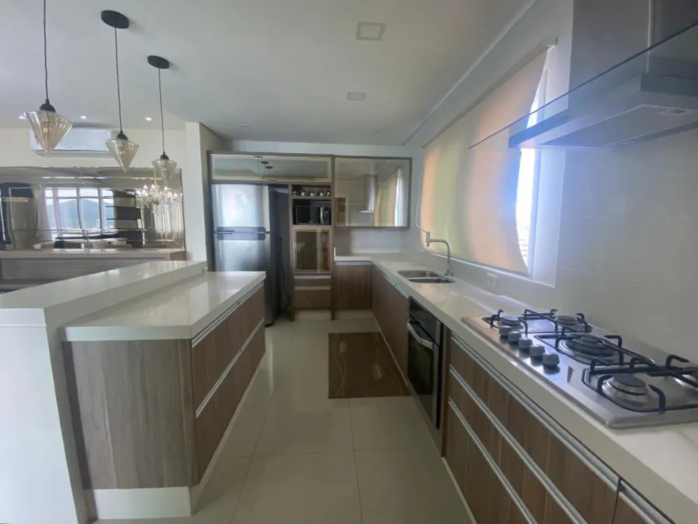 Imagem Apartamento com vista para o mar à venda com 190m2 por R$ 3.690.000,00