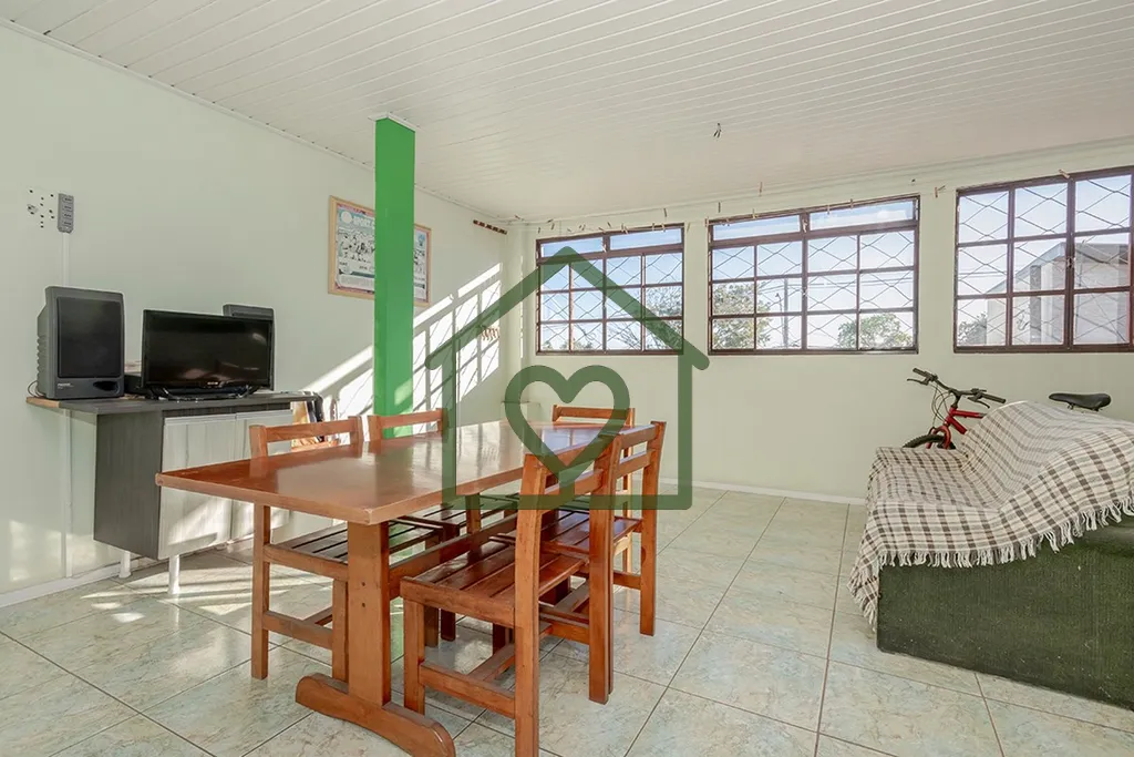 Imagem CASA DE 250m² COM 4 QUARTOS, 3 BANHEIROS, 3 SALAS DE ESTAR, 2 COZINHAS, ESPAÇO GOURMET. COM 3 VAGA...