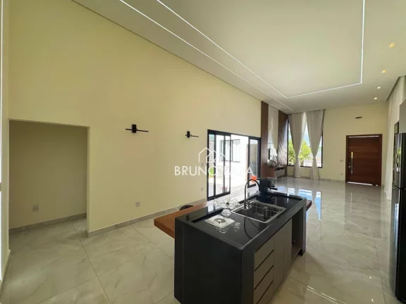 Imagem Casa á venda / Condomínio Gran Royalle