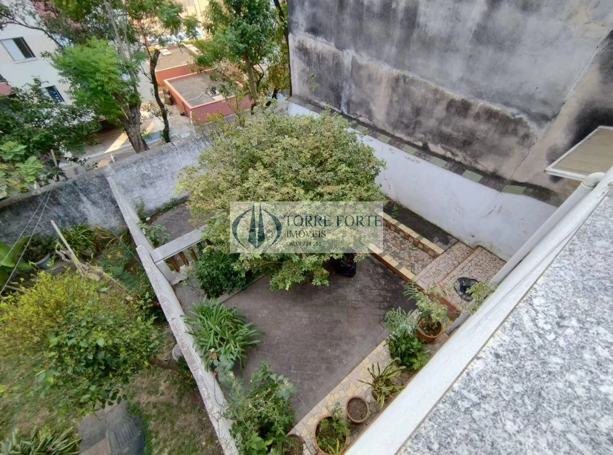 Imagem Casa sobrado de 320m², com 3 dormitórios, ao lado do Metrô Penha