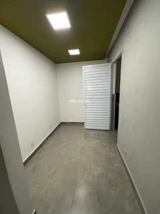 Imagem Loja com 100m2 na Vila Olímpia.