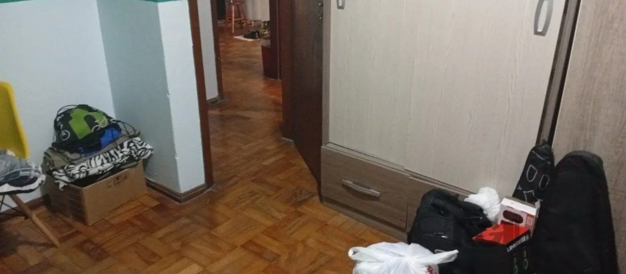 Imagem Apartamento 2 dormitórios , terreno elevado, lateral, bairro cidade baixa- Porto