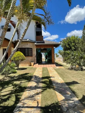 Imagem Casa de Campo em Porangaba/SP -1800m² Com Piscina e Lareira