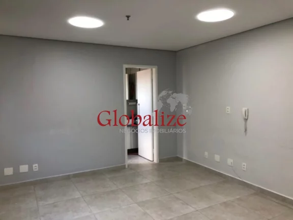 Imagem Linda sala para fins comerciais muito bem localizada em edifício empresarial no Bairro do Estuário em Santos (SP) por R$.3.500,00 !