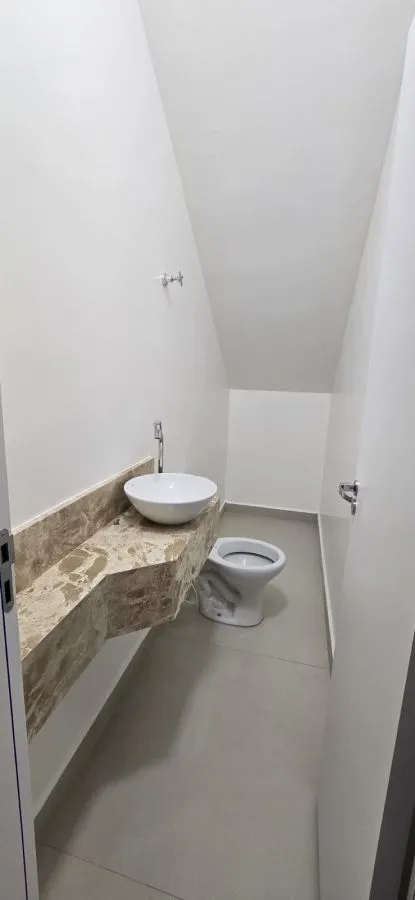 Imagem Sobrado novo bem localizado para venda em Sorocaba.