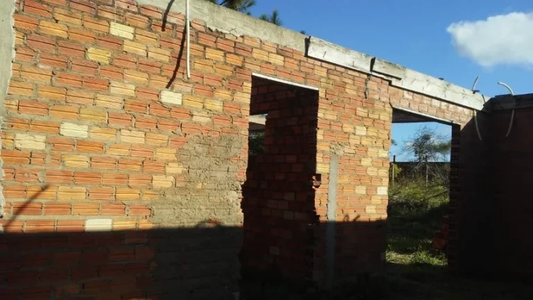 Imagem Sítio com obra inacabada 150m², Cond Pomar da Estância II, Águas Claras
