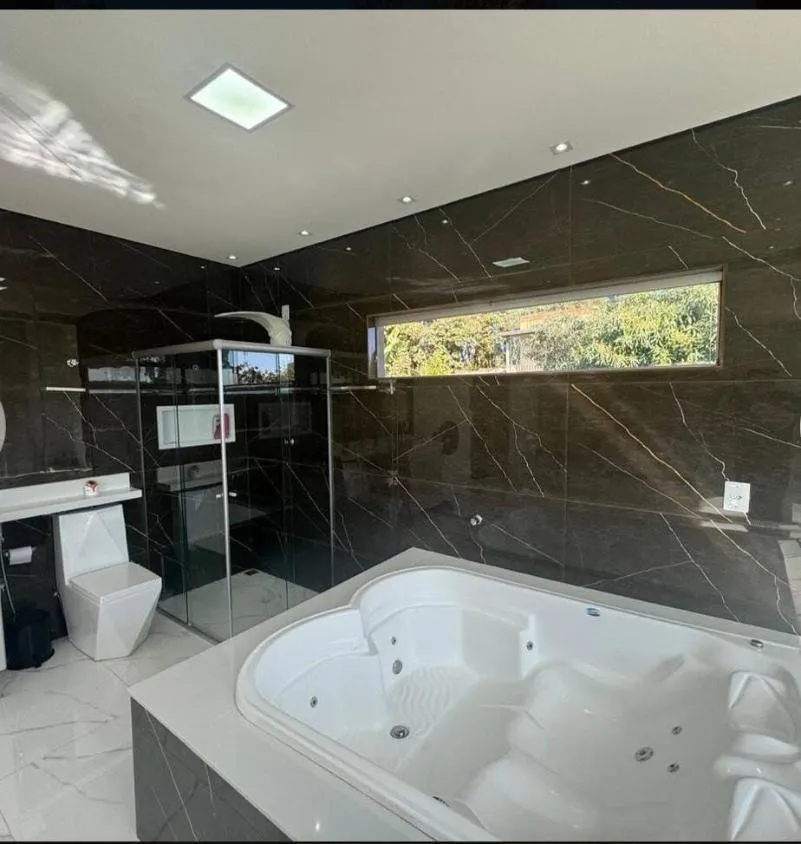 Imagem Vende-se excelente sítio em Itaguara/MG , com 6.000 m² de terreno.