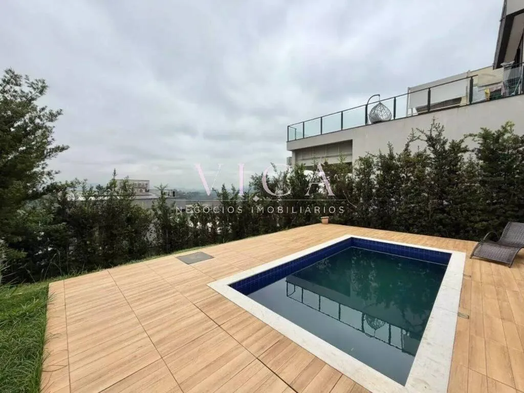 Imagem Valville 1| Casa 3 suítes, vista reserva, espaço gourmet - R$ 12.900,00 mês