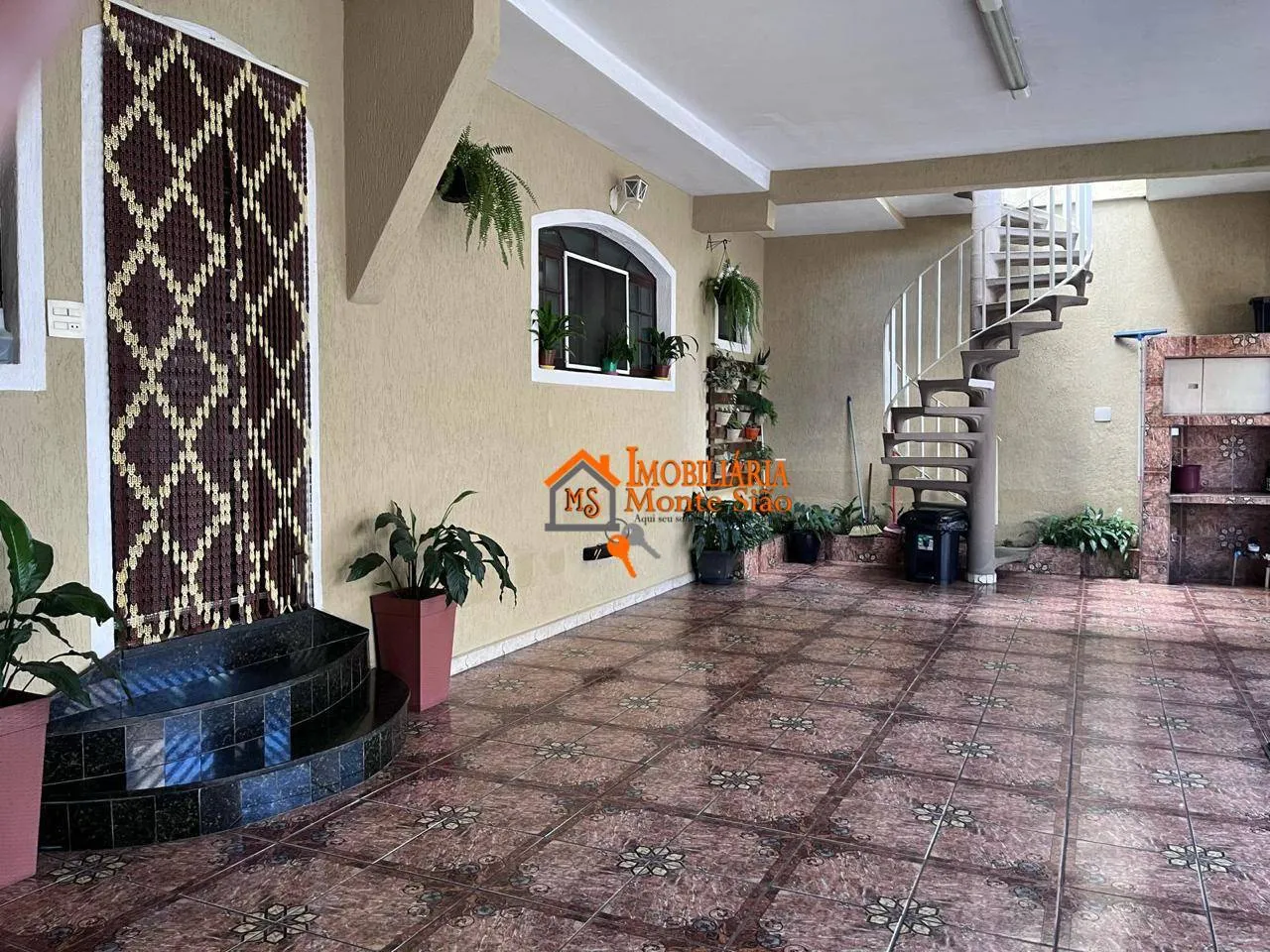 Imagem Sobrado com 3 dormitórios à venda, 210 m² por R$ 670.000,00 - Jardim São Domingos - Guarulhos/SP