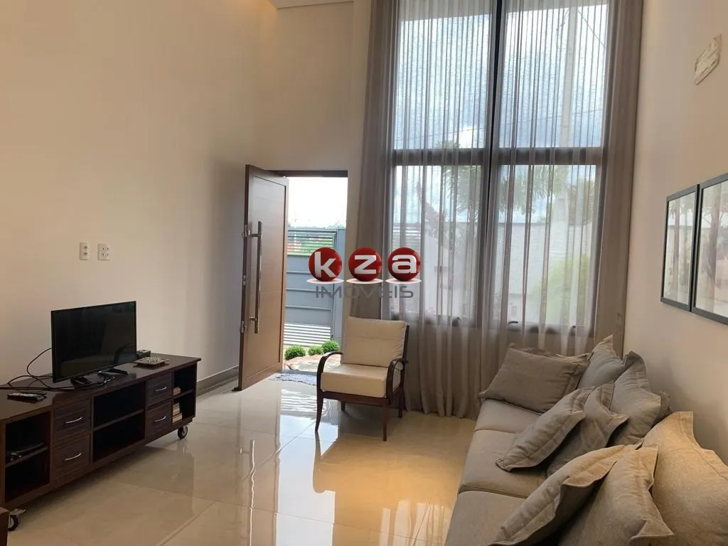 Imagem Casa à venda no Bairro Pinheirinho em Vinhedo com 2 quartos sendo 1 suíte, 2 vagas, 149 m². Aproveite!