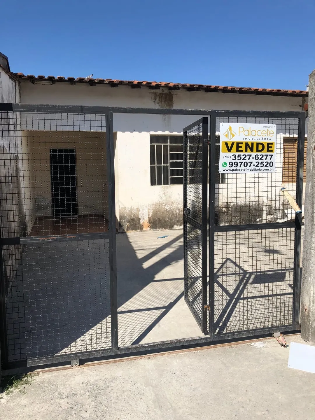 Imagem Casa à venda 4 Quartos, 2 Vagas, 250M², Conjunto Residencial Araretama, Pindamonhangaba - SP