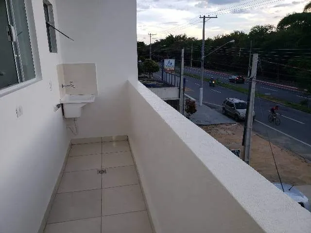 Imagem Excelente Oportunidade de Investimento: 2 Pontos Comerciais e 4 Kitnets em Avenida Movimentada com Alta Visibilidade
