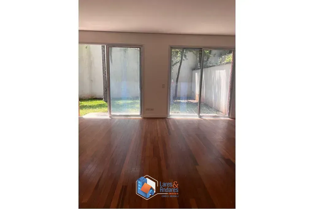 Foto do imóvel Casa em Condomínio à venda 4 Quartos 4 Suites 3 Vagas 320M² Real Parque São Paulo - SP em Rua Joaquim Cândido de Azevedo Marques