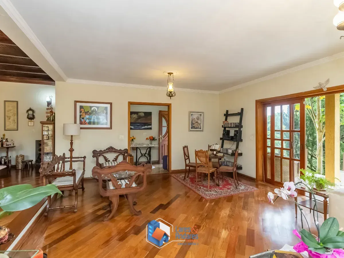 Imagem Casa no condomínio Chácara Vale do Rio Cotia para venda com 4 quartos, sendo 1 suíte, 336m²