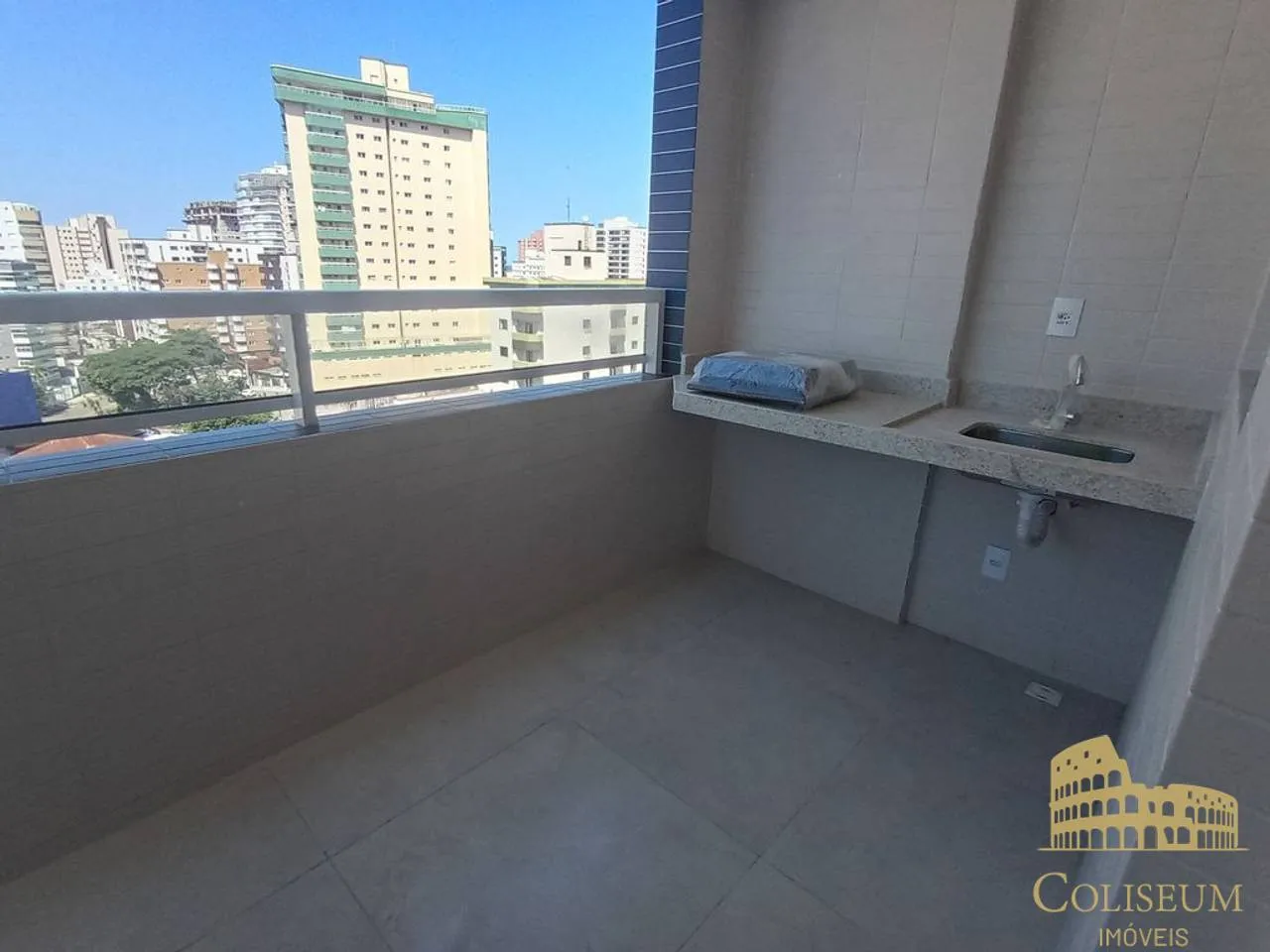 Foto do imóvel Apartamento com 2 dormitórios para alugar, 61 m² por R$ 3.300/mês - Guilhermina - Praia Grande/SP
