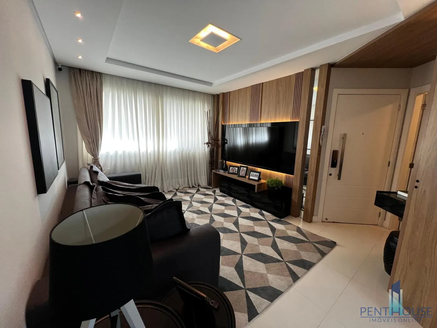 Imagem Apartamento Zona Central para Venda em Balneário Camboriú, CENTRO, 3 dormitórios, 3 suítes, 4 banheiros, 2 vagas