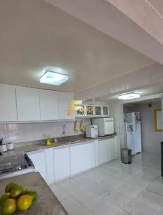 Imagem LINDÍSSIMA CASA COM 04 QUARTOS, SENDO 02 SUÍTES E UMA LINDA PISCINA, À VENDA NA ILHA DO BOI, EM VITÓRIA/ES!