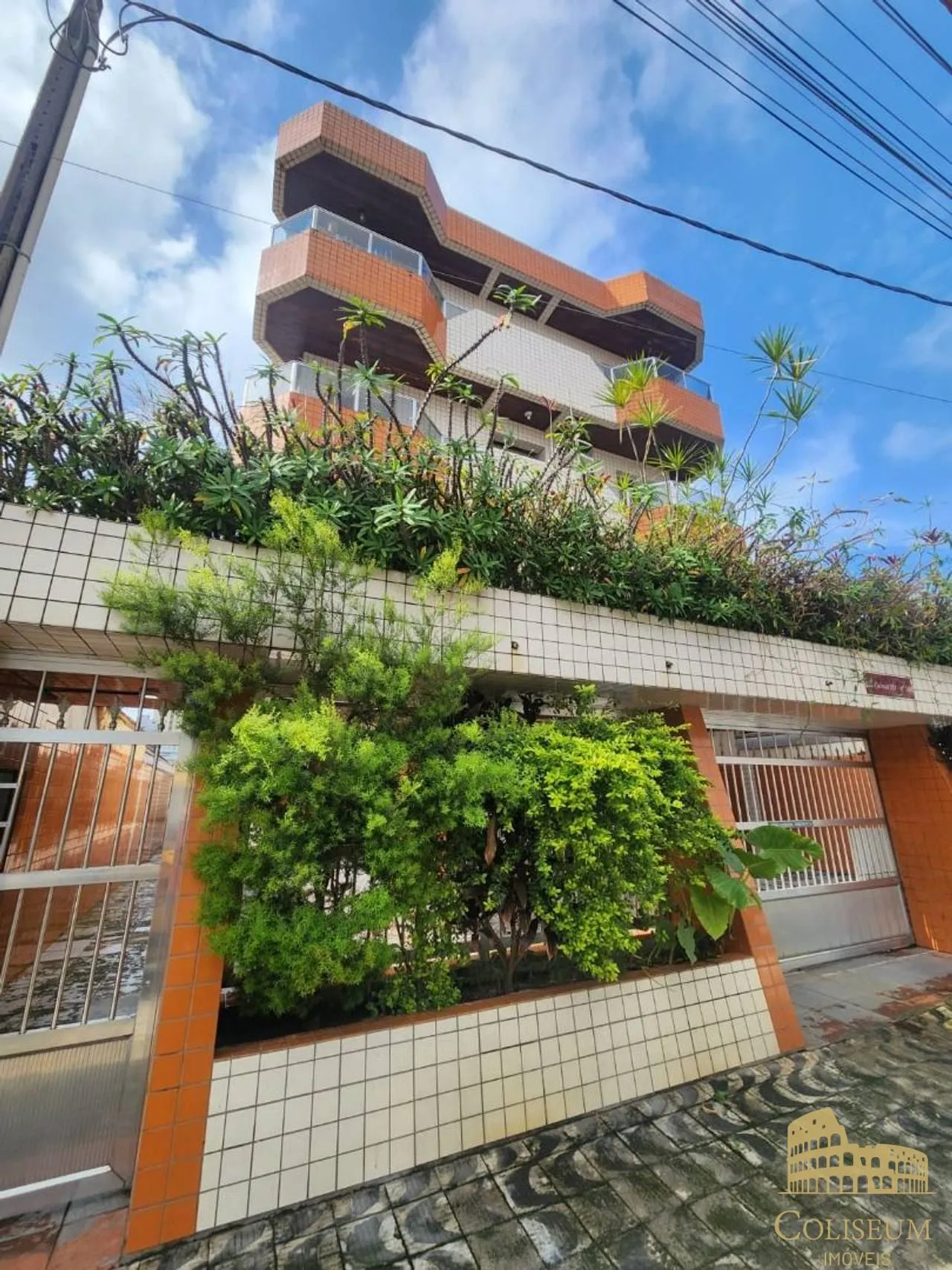 Foto do imóvel Apartamento com 1 dormitório à venda, 51 m² por R$ 255.000,00 - Tupi - Praia Grande/SP