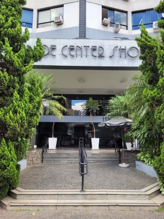 Imagem Conjunto Comercial de Alto Padrão com 3 Salas e 4 Vagas de Garagem no Jardim Caboré, São Paulo-SP