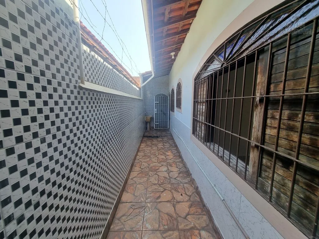 Imagem CASA A VENDA NO VILA CAIÇARA PRAIA GRANDE, ABAIXO DO VALOR DE MERCADO