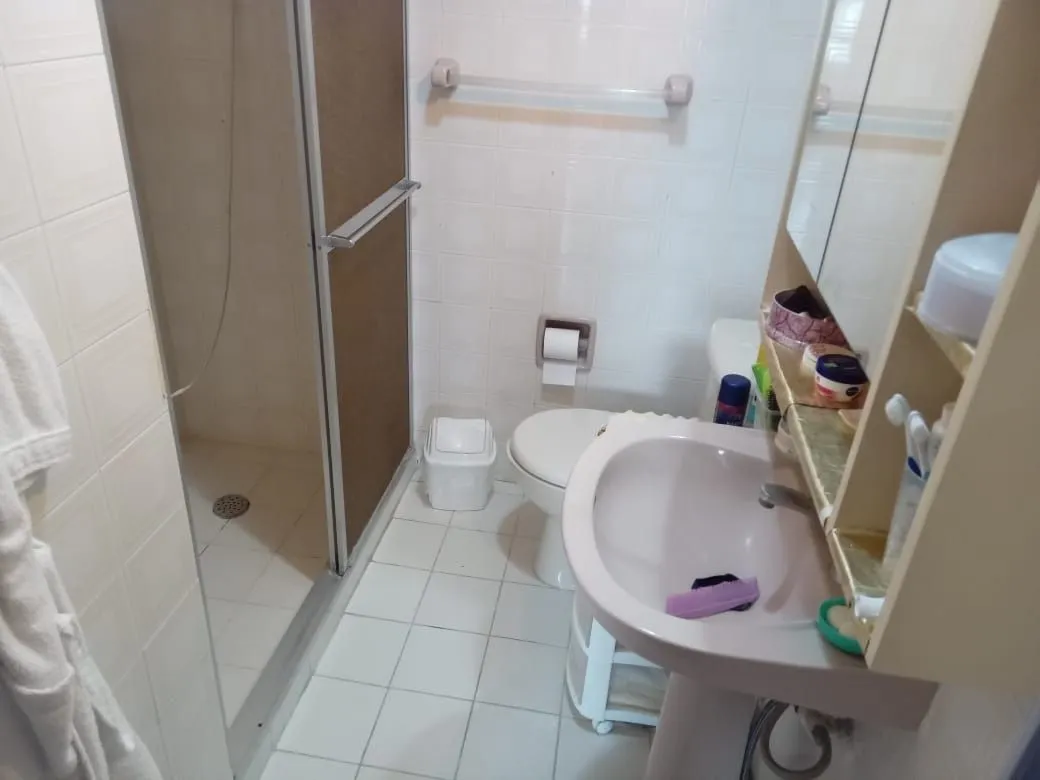 Imagem Apartamento de 3 dormitórios Bairro Teresópolis Porto Alegre RS !