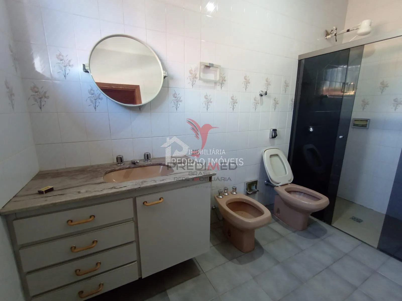 Imagem Casa de 4 quartos, 239m² no bairro Centro, em Lençóis Paulista