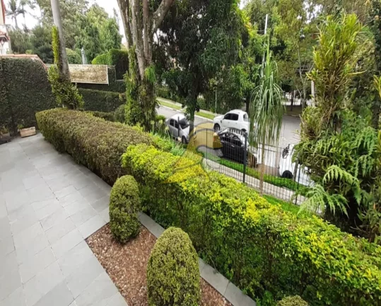 Imagem CITY LAPA CASA TÉRREA 330,00 M ÁREA CONSTRUÍDA TERRENO 695,00 M 3 QUARTOS 1 SUÍTE 3 SALAS LAREIRA 4 VAGAS PISCINA FRENTE A PRAÇA FÁCIL MODERNIZAÇÃO