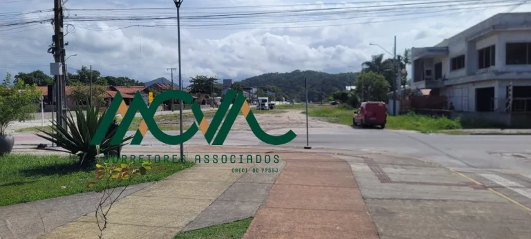 Imagem Sobrado frente Parque Linear - Terreno 24,00x32,00