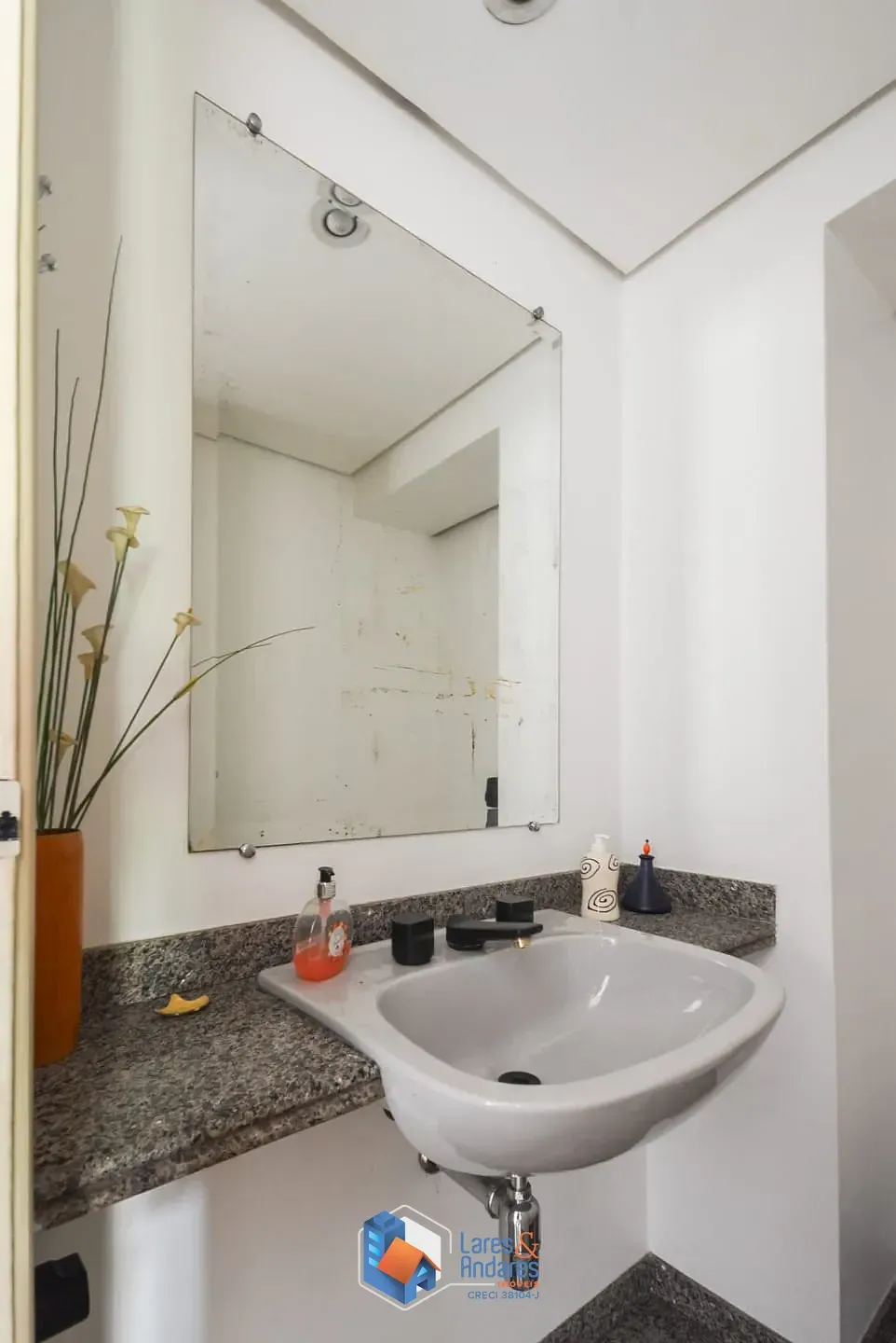 Imagem Apartamento para venda em Vila Suzana com 4 quartos, sendo 3 suítes, 160m²