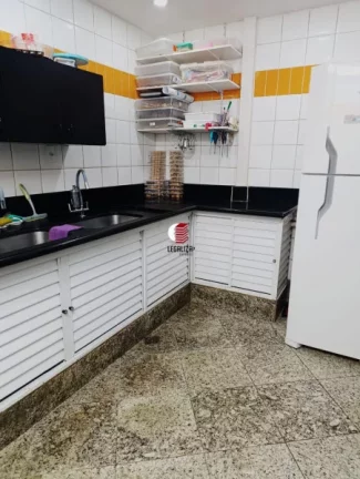 Imagem Lanchonete/Restaurante na PraA§a de AlimentaA§A£o a€“ EdifA­cio Corporate Center | Reta