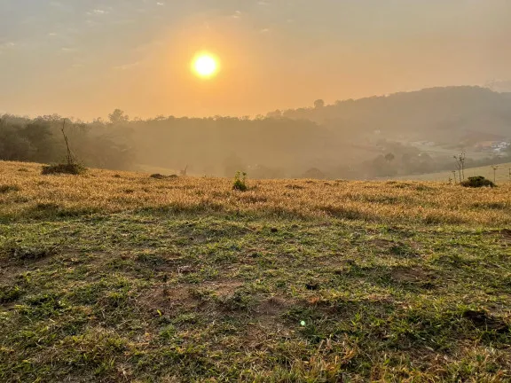 Terreno à Venda, 1.000 m² em Centro - Atibaia