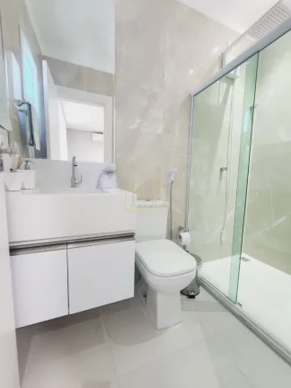 Imagem Linda casa alto luxo com cinco suítes home theater e área gourmet a venda em Alphaville ll