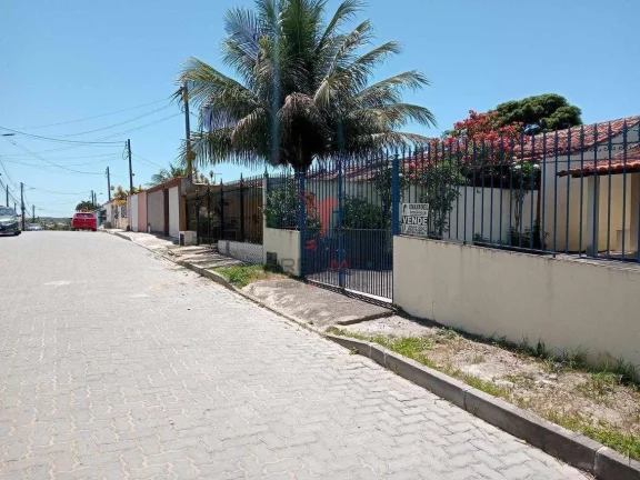 Imagem Excelente casa no centro de Iguaba por R$ 250.000 Aceita Financiamento