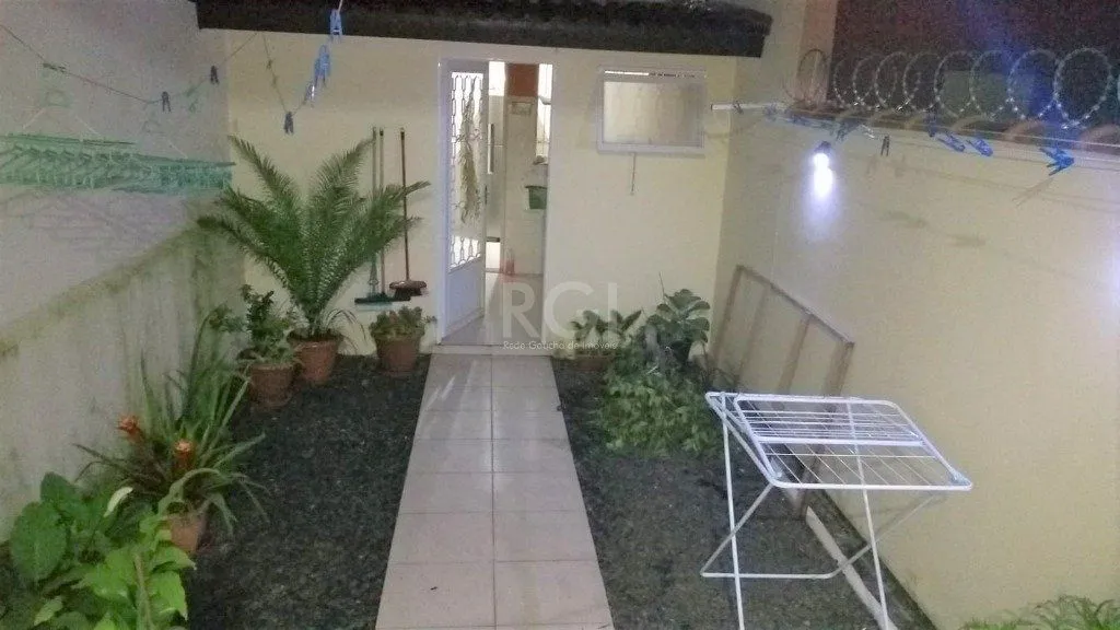 Imagem Casa no Centro de Gravatai de 2 dormitórios e vaga