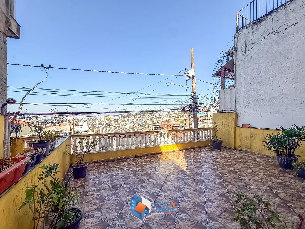 Imagem Sobrado para venda em Vila Itaberaba com 5 quartos, sendo 1 suíte, 220m²