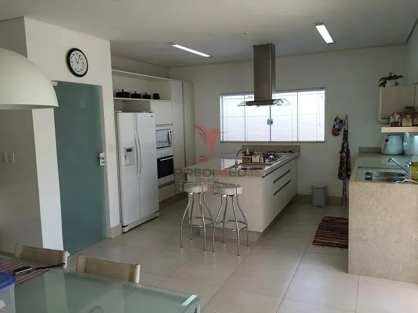 Imagem Casa em condomínio fechado em Americana SP, 3 suítes, piscina e segurança 24h