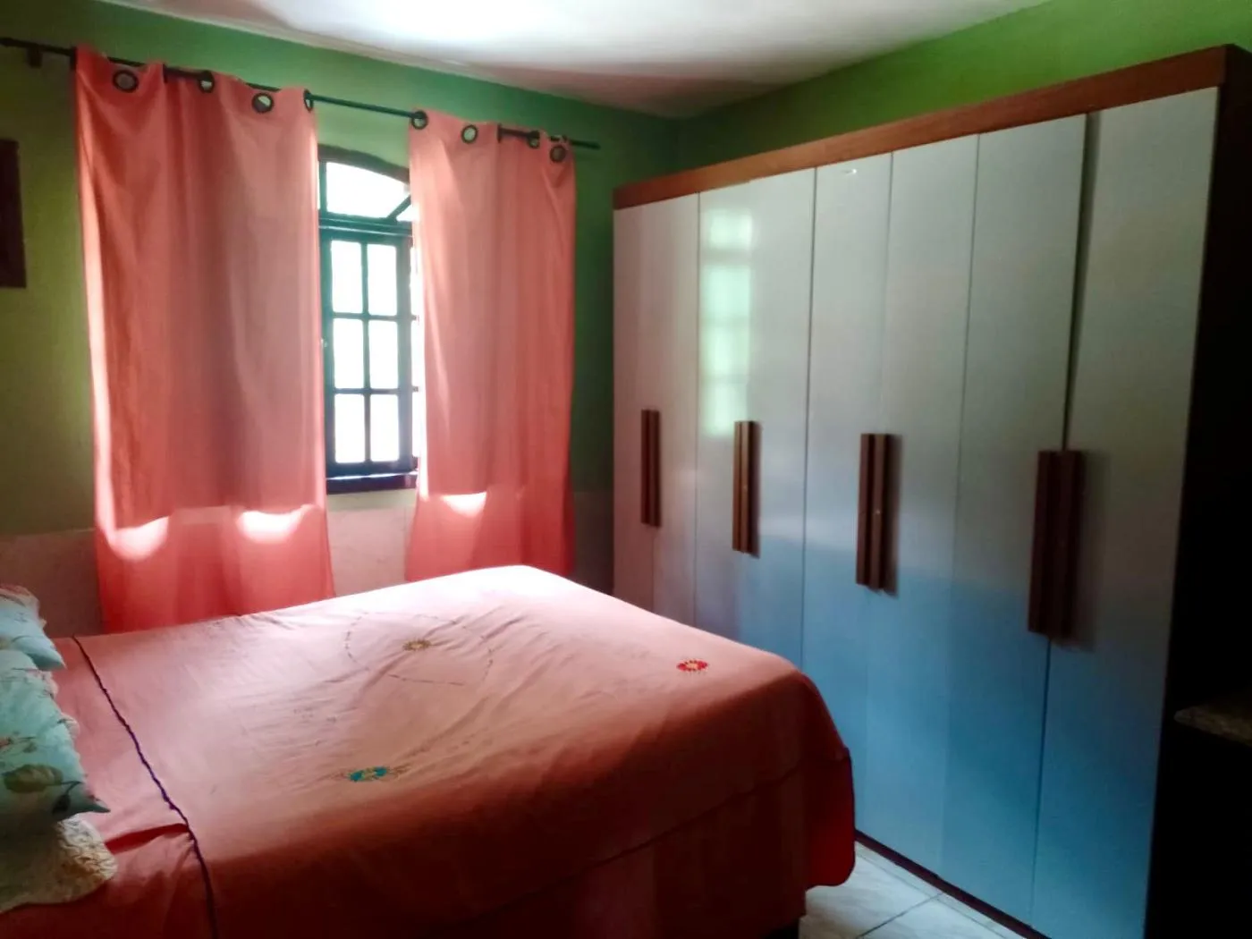 Imagem Casa para Venda em Guapimirim / RJ no bairro Centro