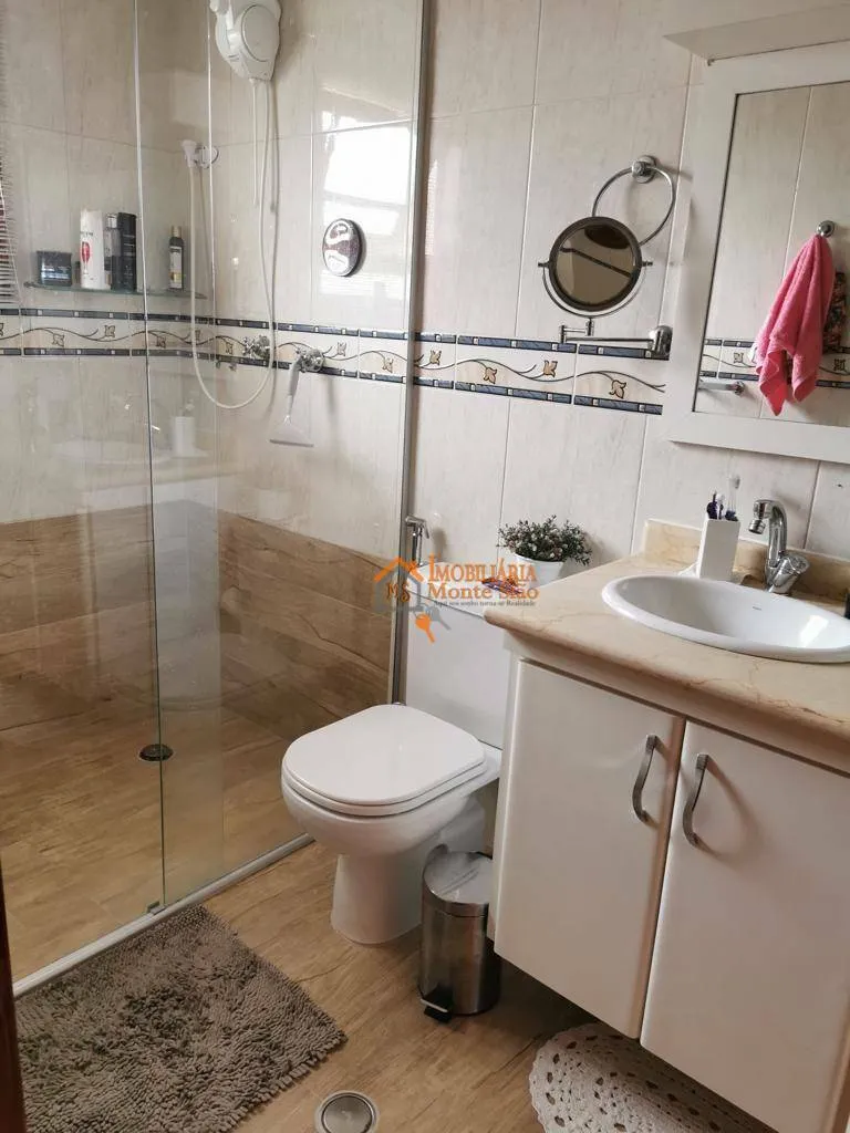 Imagem Sobrado com 4 dormitórios à venda, 220 m² por R$ 1.331.000,00 - Vila Galvão - Guarulhos/SP