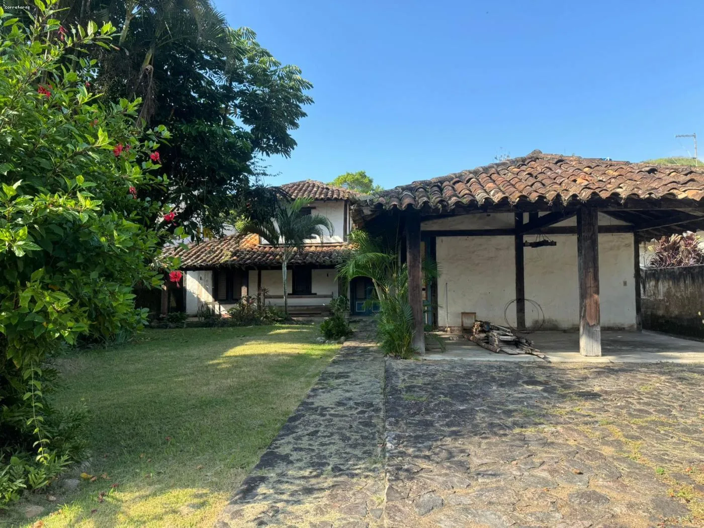 Imagem Casa na Praia para Venda em São Sebastião, Cigarras, 4 dormitórios, 1 suíte, 3 banheiros, 5 vagas