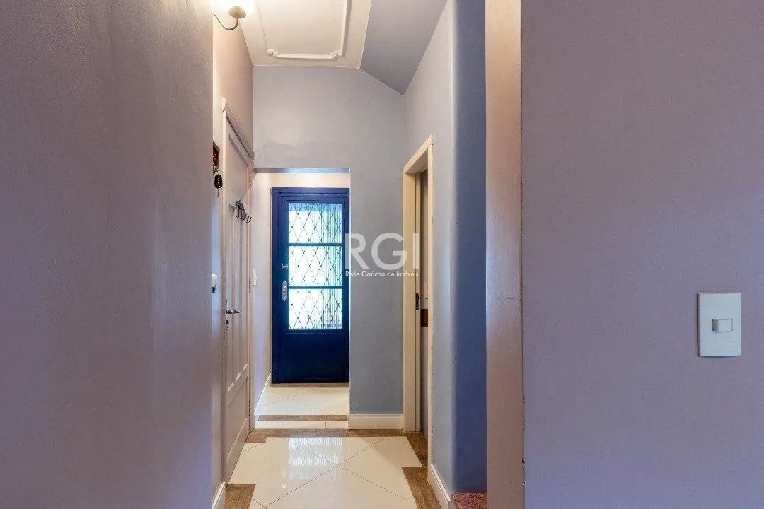 Imagem Casa para Venda - 200m², 3 dormitórios, sendo 1 suites, 2 vagas - Vila Assunção