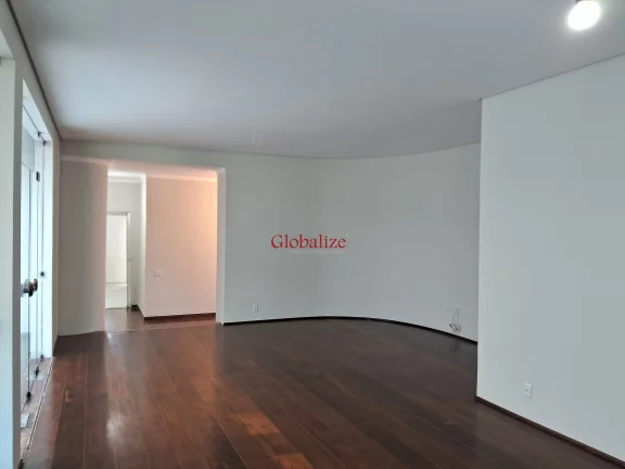 Imagem Casa Sobreposta Alta em Santos no Embaré com piscina, 3 dormitórios, dependência de empregada, uma suíte a venda por R$ 2.000.000,00