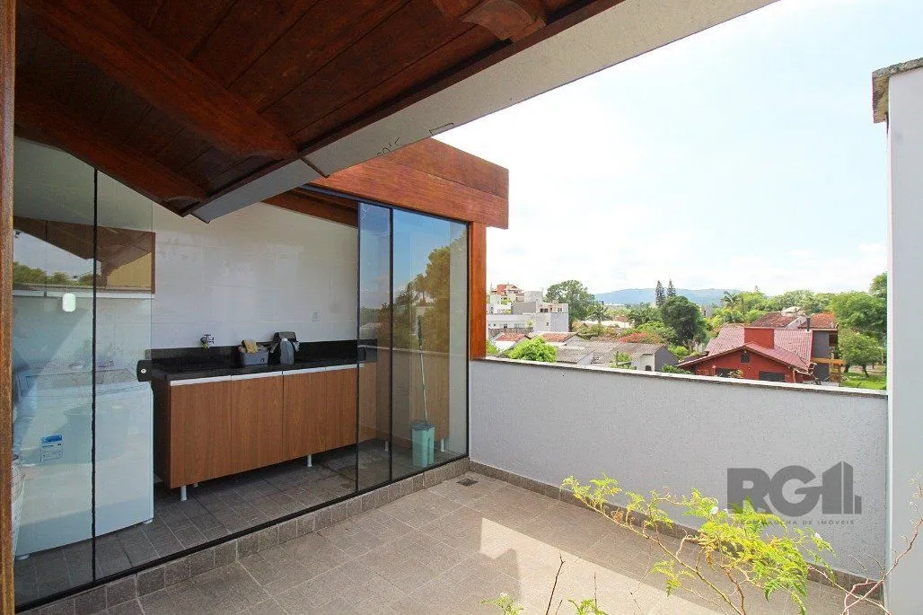 Imagem Sobrado para Venda - 218m², 4 dormitórios, sendo 3 suites, 2 vagas - Ipanema